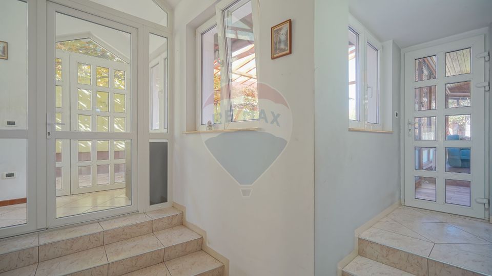 7 room House / Villa for sale, Aurel Vlaicu area