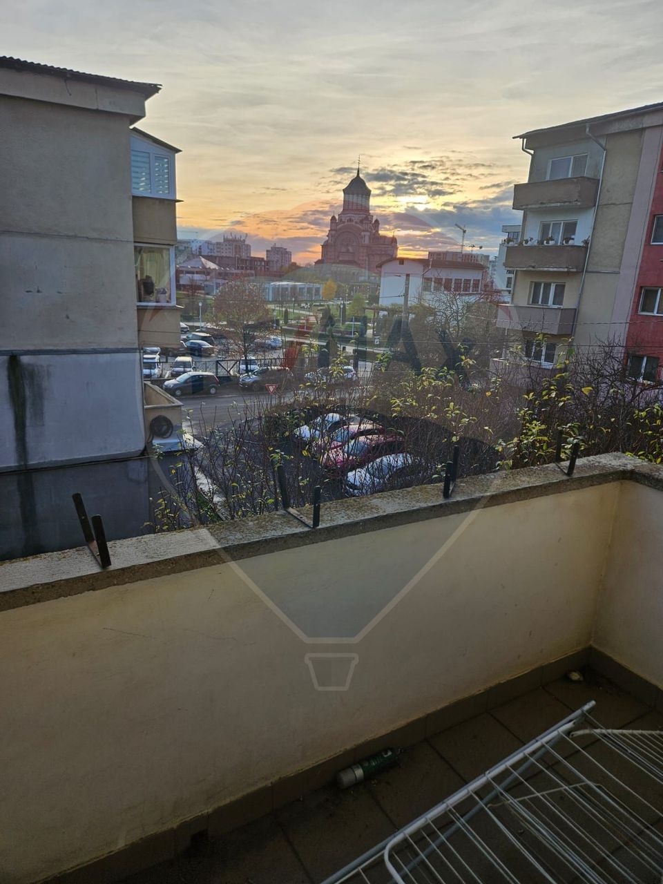 Apartament cu 3 camere de vânzare, str. Hortensiei