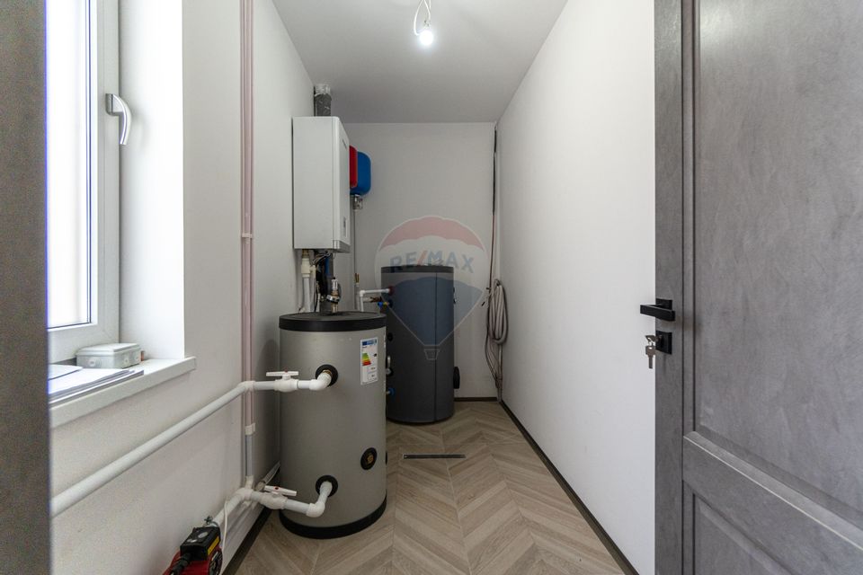 CASE NOI ÎN ARHITECTURĂ ALPINO-MODERNĂ CU ALEE PRIVATA | CRISTIAN