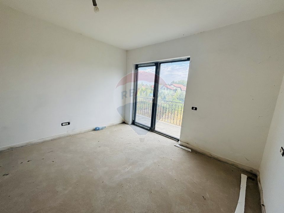 8 room House / Villa for sale