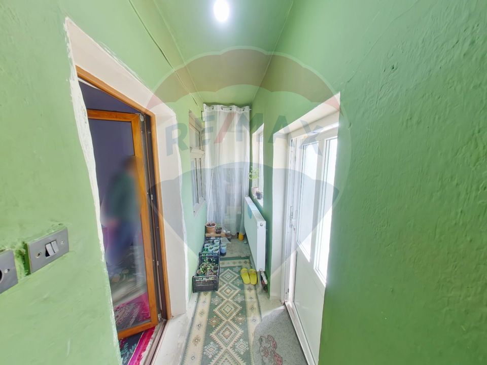 Casă / Vilă cu 4 camere de vânzare în zona Ultracentral