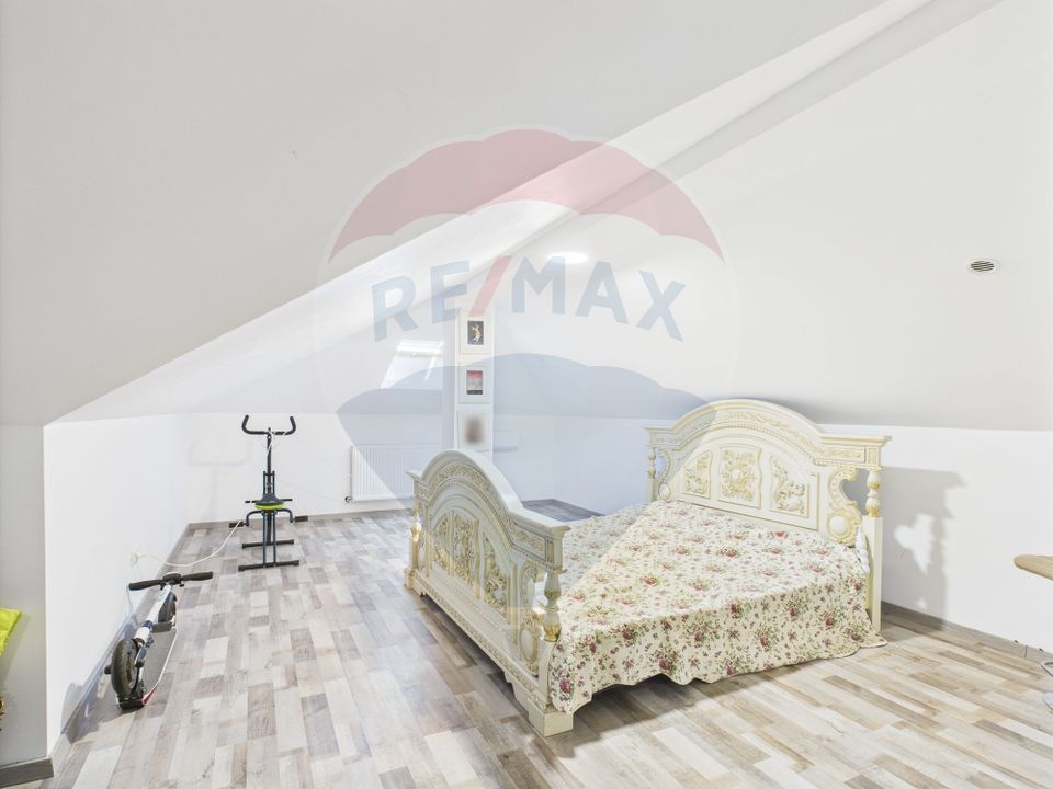 Casa pasiva autonoma Peris Cocioc 380 mp utili P+M teren 1040 mp