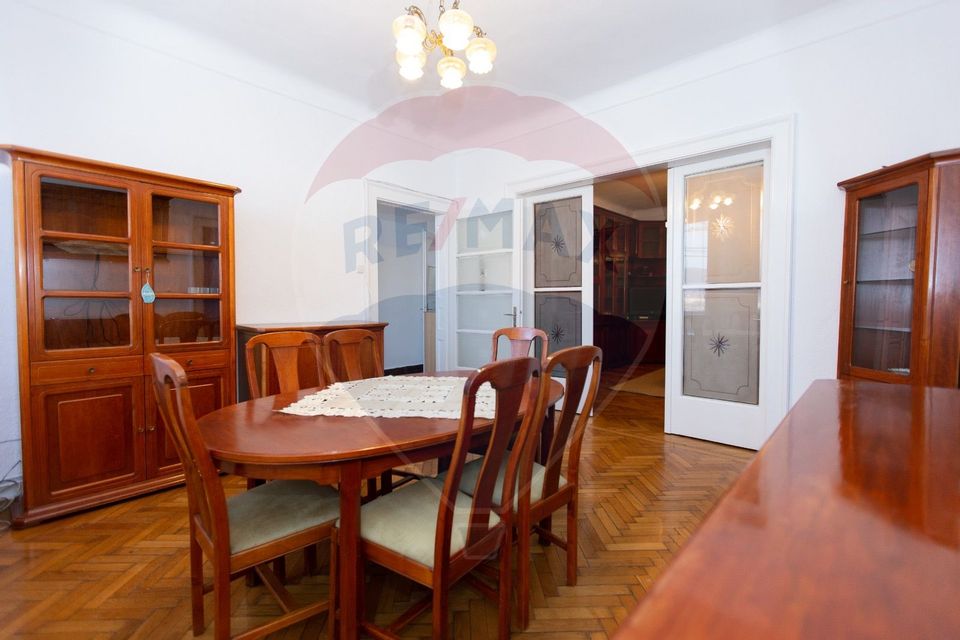 6 room House / Villa for sale, Central area