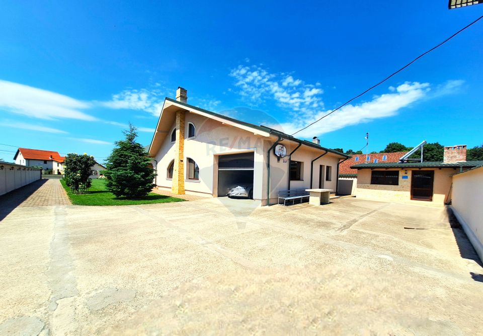 Casă / Vilă cu 4 camere de vânzare in Spataru, Buzau