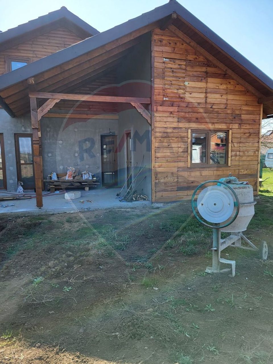 4 room House / Villa for sale