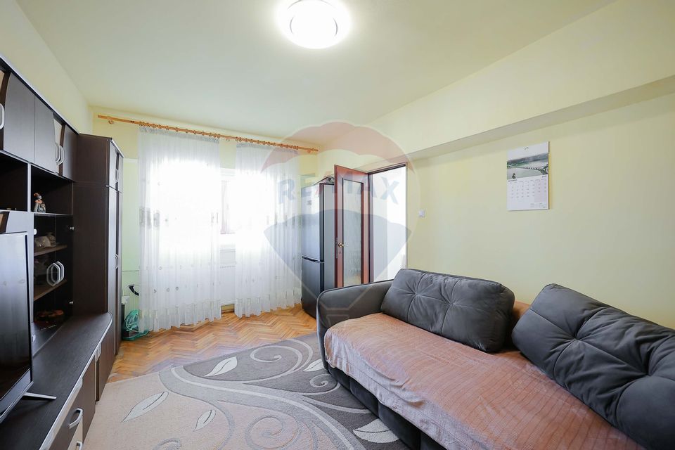 Apartament cu două camere de vânzare în zona Dacia
