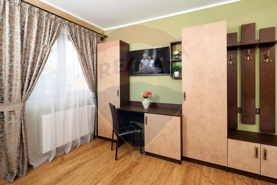 1 room apartment, elevator, central