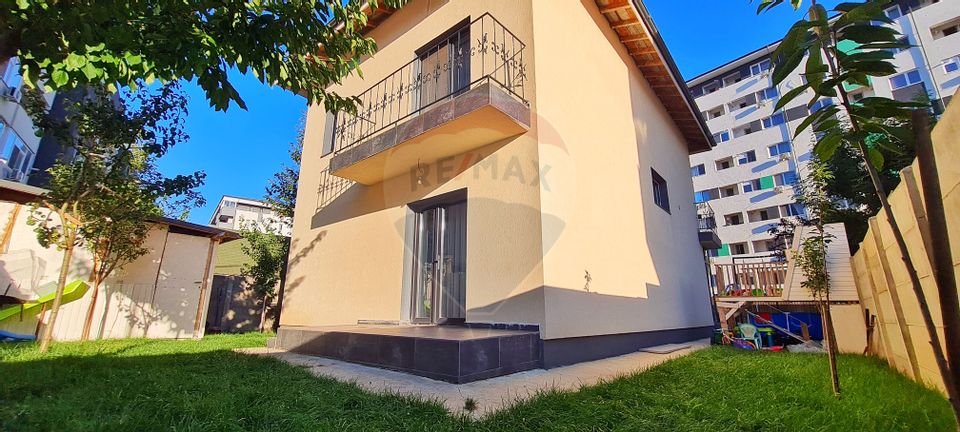 Casă modernă cu 4 dormitoare în Chiajna Militari Residence