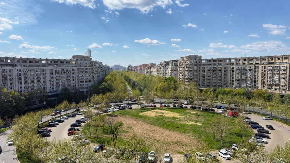 4 Camere Piata Alba Iulia 102 mp vedere Bd. Unirii si Casa Poporului