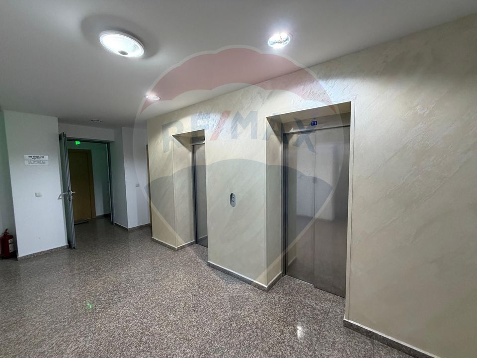 8,000sq.m Office Space for sale, Central area