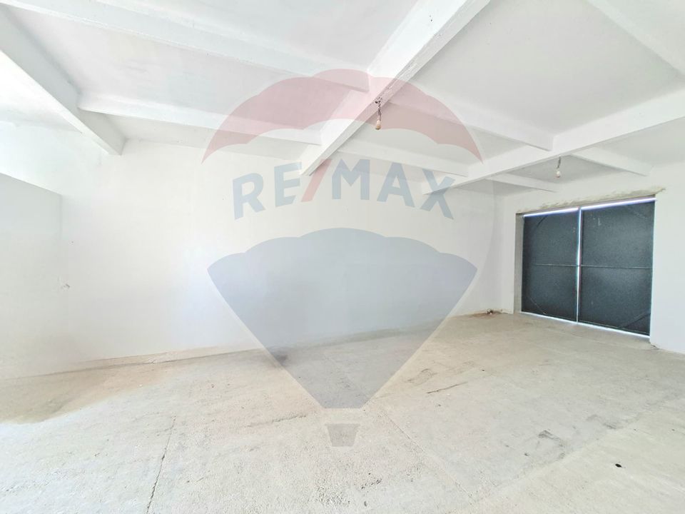 Hala de închiriat – 70 mp, Grădiște (incinta Sere Arad)