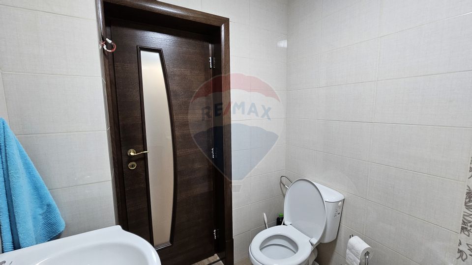 Apartament decomandat cu 2 camere în zona Burdujeni