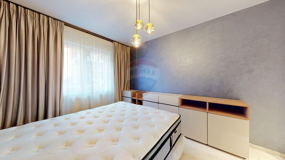 3 room Apartment for sale, Tractorul area