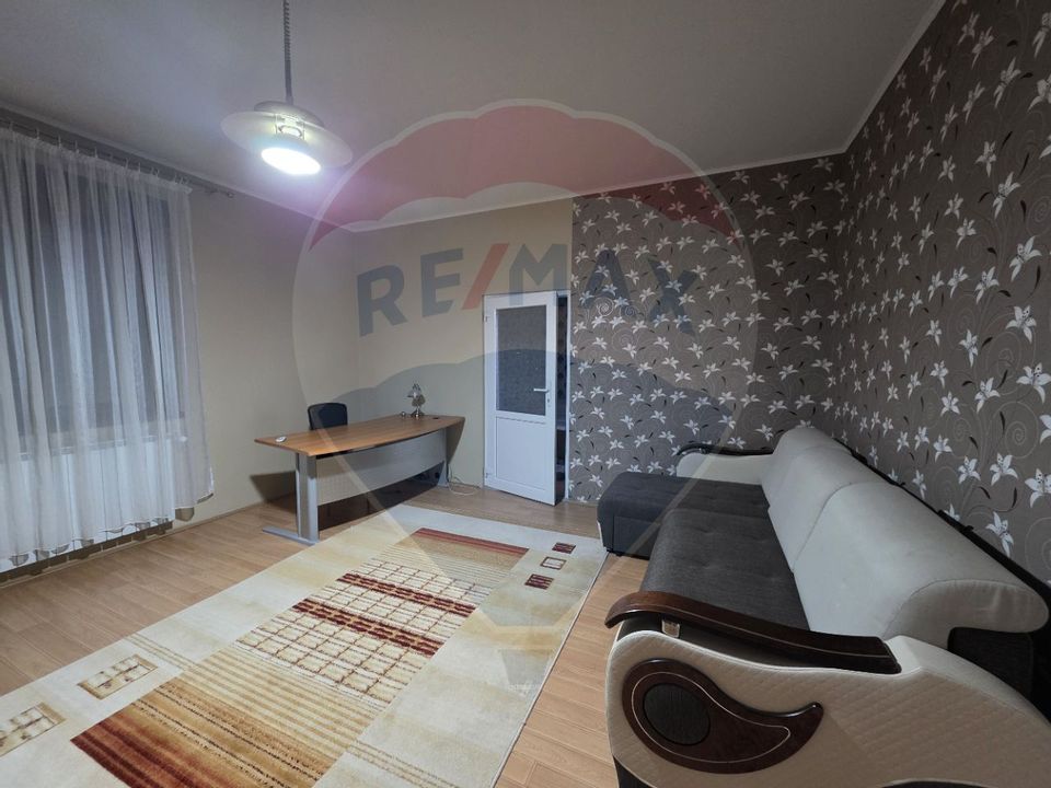 Inchiriere casă cu terasa si curte zona Piata Mica Spitalul Judetean