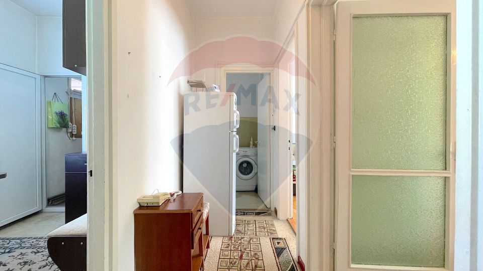 2 room Apartment for rent, Tractorul area