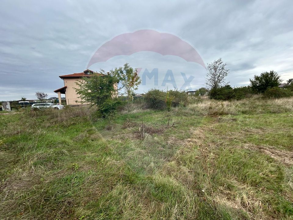 De vanzare Teren 2500 mp intravilan langa TERRA RESIDENCE Balotesti