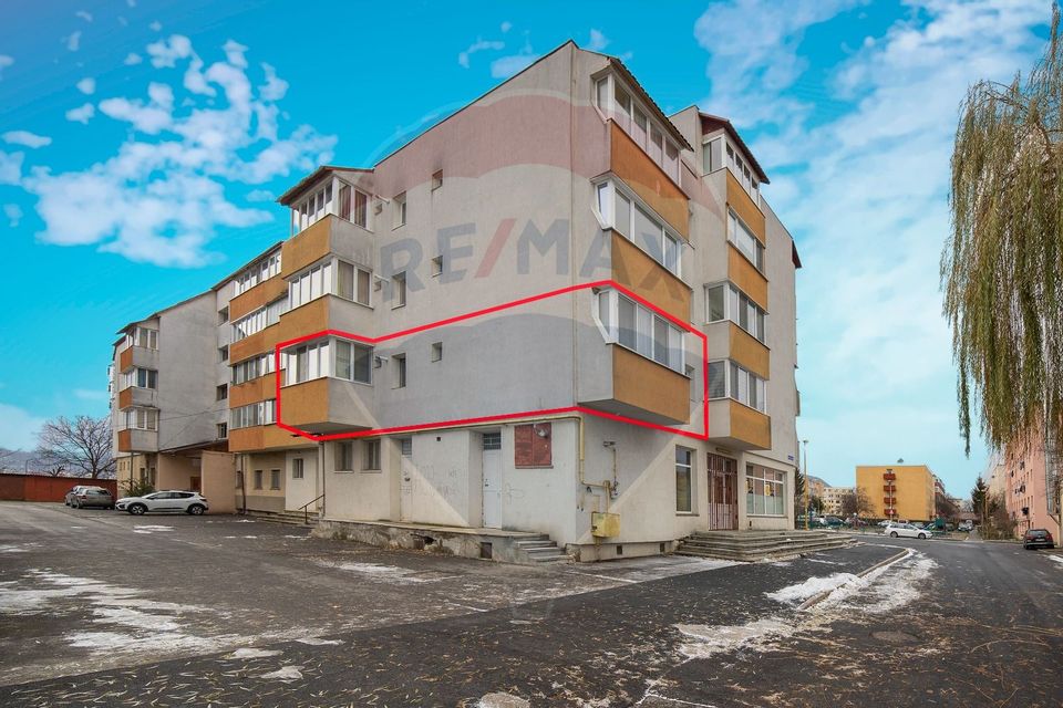 Apartament cu 3 camere, structura generoasa, Drumul Cernatului!