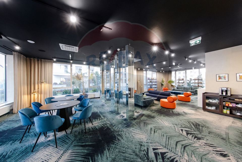 Bright 3-room apartment, underground parking in Luxuria Residence