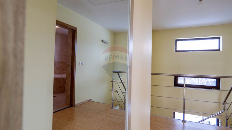5 room House / Villa for sale