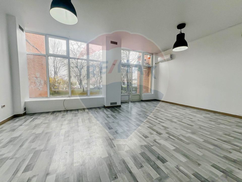 Spațiu comercial open space Malul Muresului  187 mp