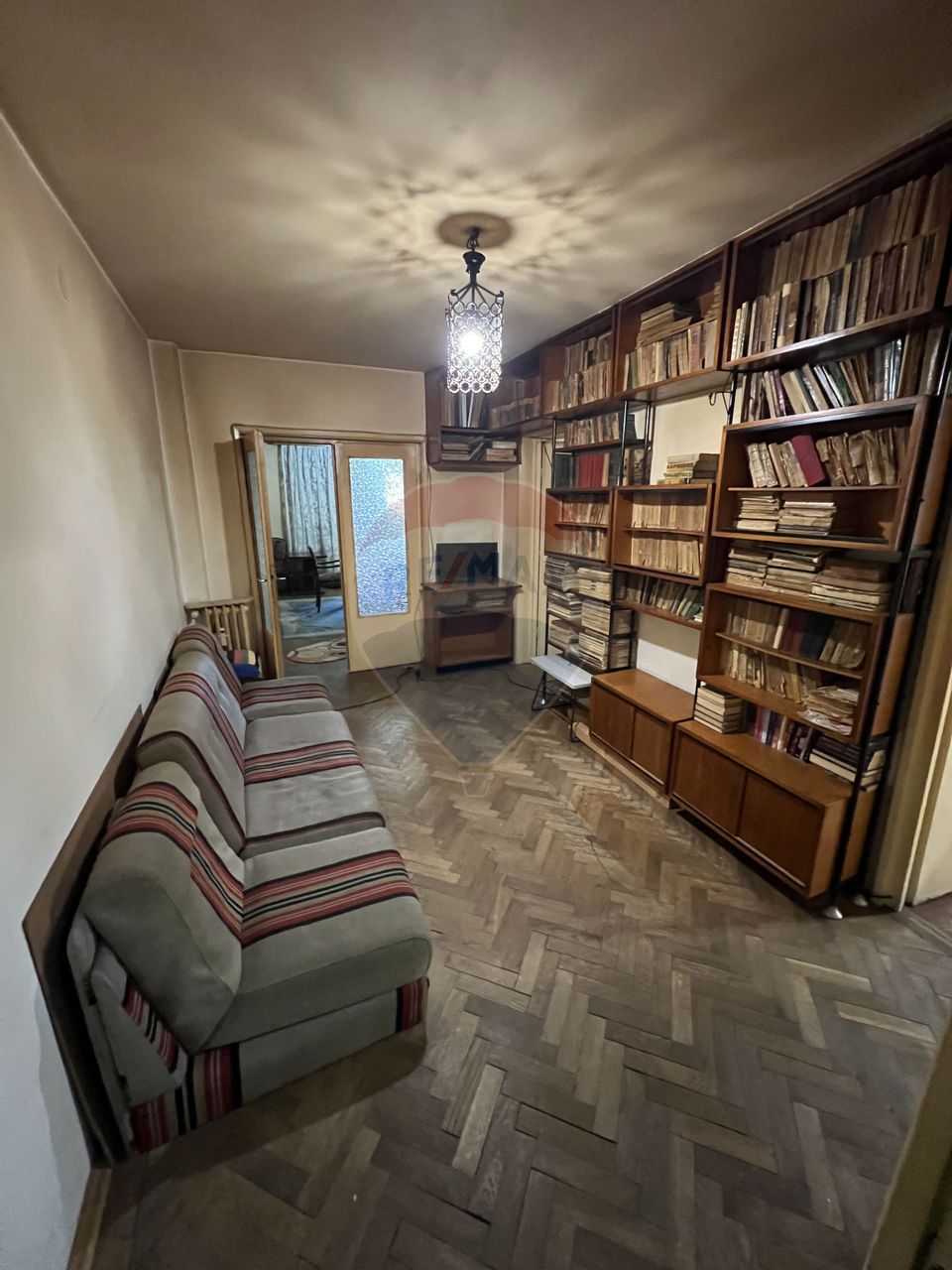 Apartament Scoala nr.2, 4 camere zona Ramada