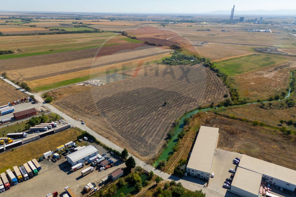 Teren 20.000 mp Arad. Ideal pentru mica industrie, servicii, transport