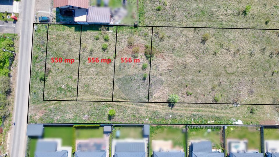 6 loturi Tarlungeni - cartier Izvor, la strada asfaltata, utilitati