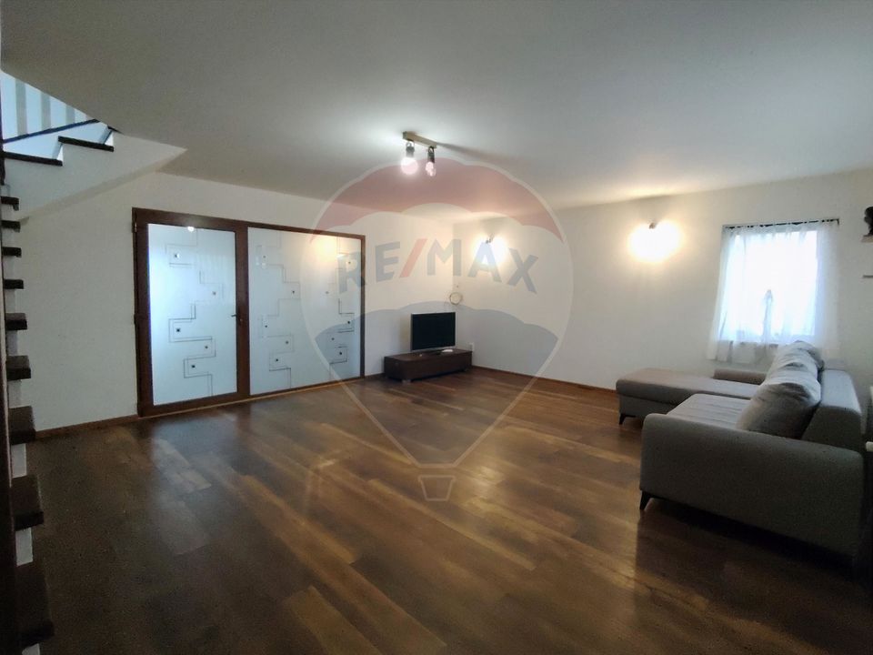 4 room House / Villa for sale