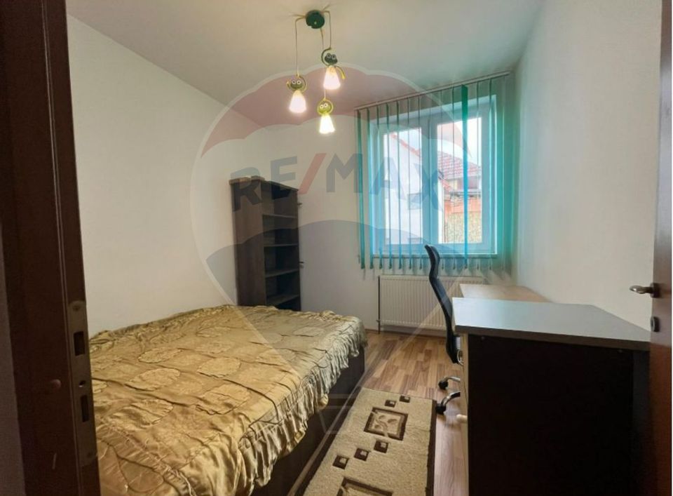 Apartament spațios-3 camere-la curte în Turnișor-Inchiriere