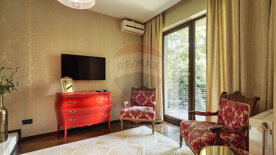 Proprietate de vânzare – Clădire premium pe drumul spre Poiana Brașov