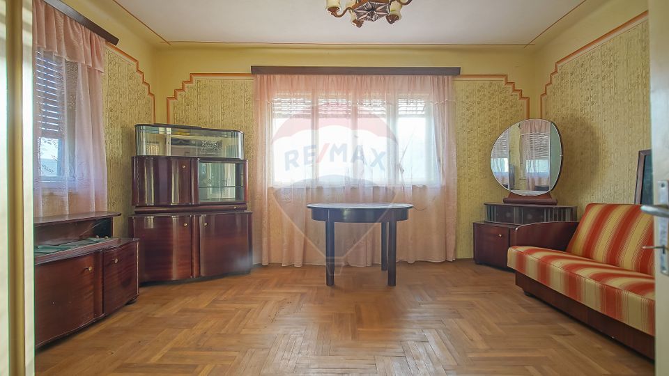 6 room House / Villa for sale