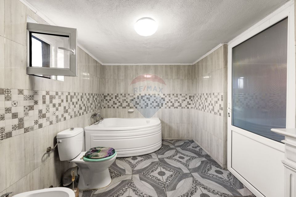 4 room House / Villa for sale