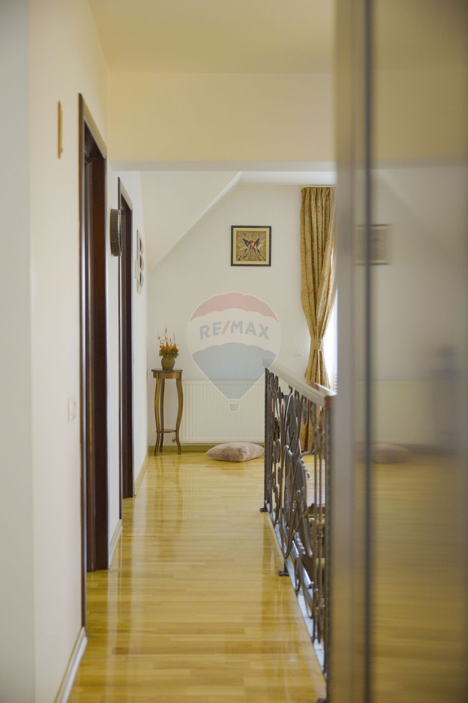 Casă cu piscină și teren de tenis – Girov, 10 min de Piatra Neamț