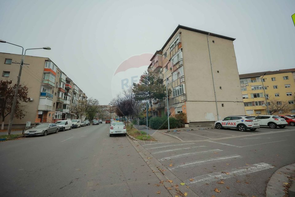 4 room Apartment for sale, Iosia area