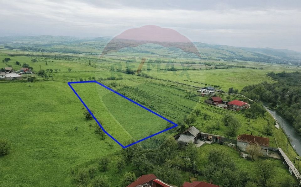 Land 6,956sqm Braisoru / Strada principala
