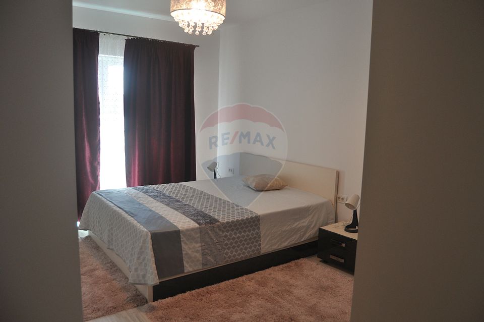 Apartament cu 2 camere de închiriat, Arad Plaza