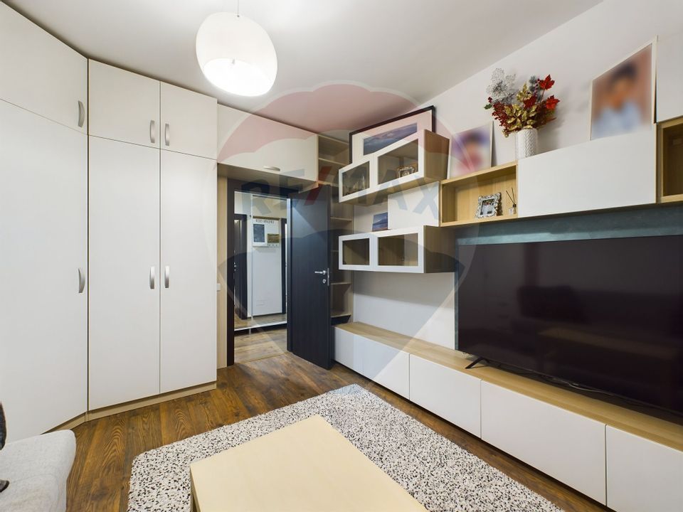 Apartament cu 3 camere Parcare Titan