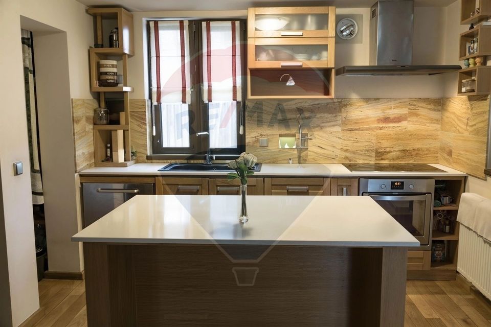 7 room House / Villa for sale, Faget area