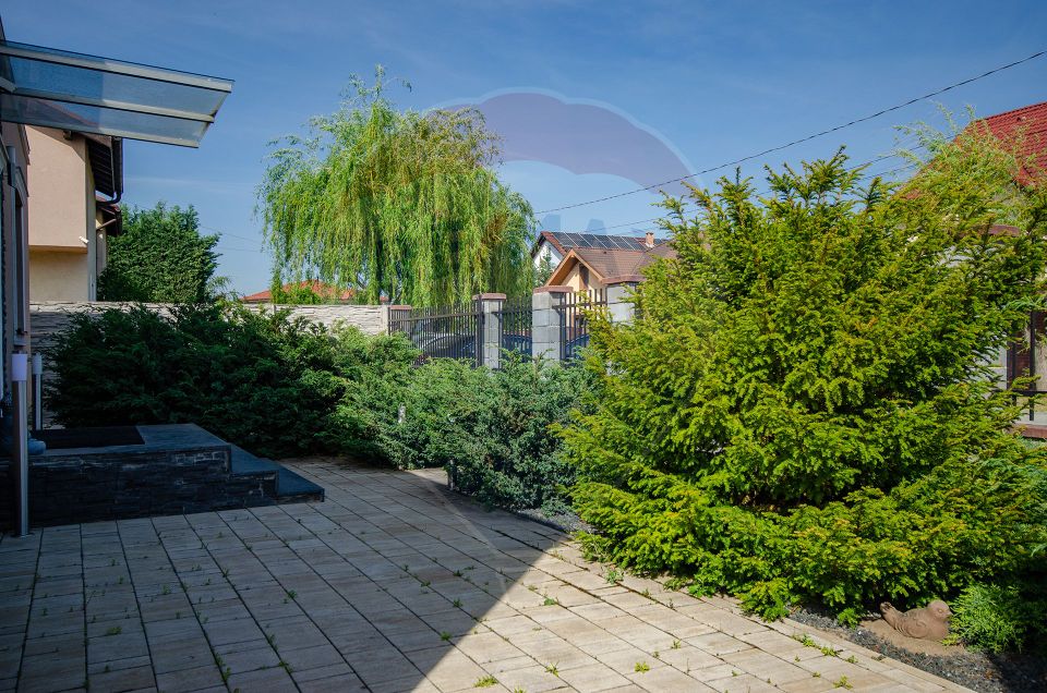 5 room House / Villa for sale