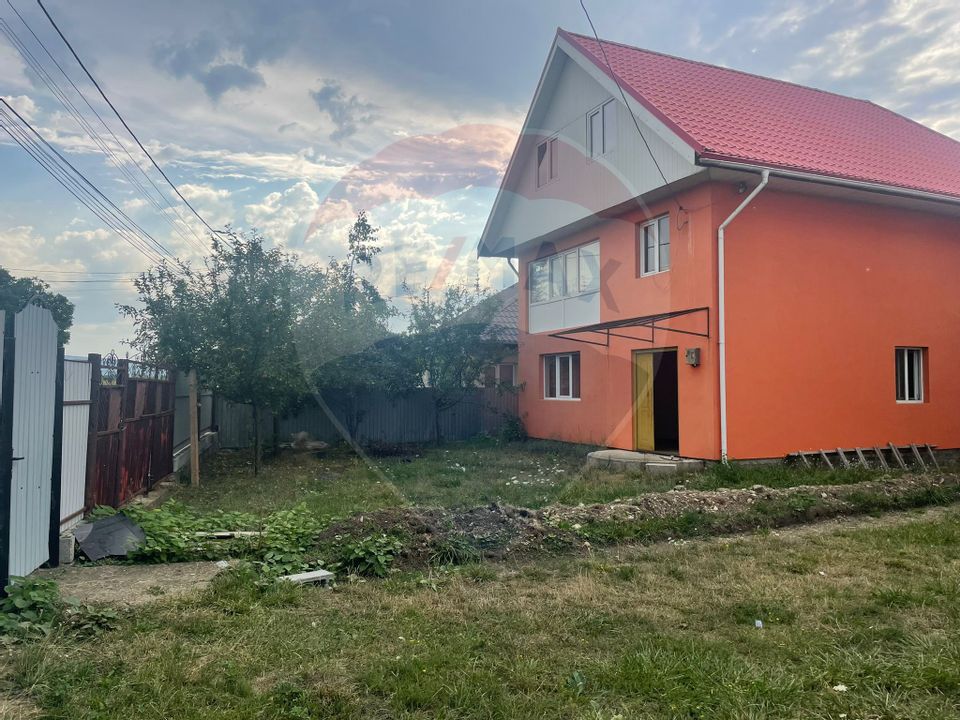 6 room House / Villa for sale