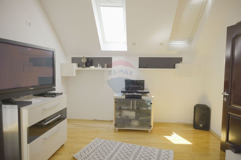 7 room House / Villa for sale