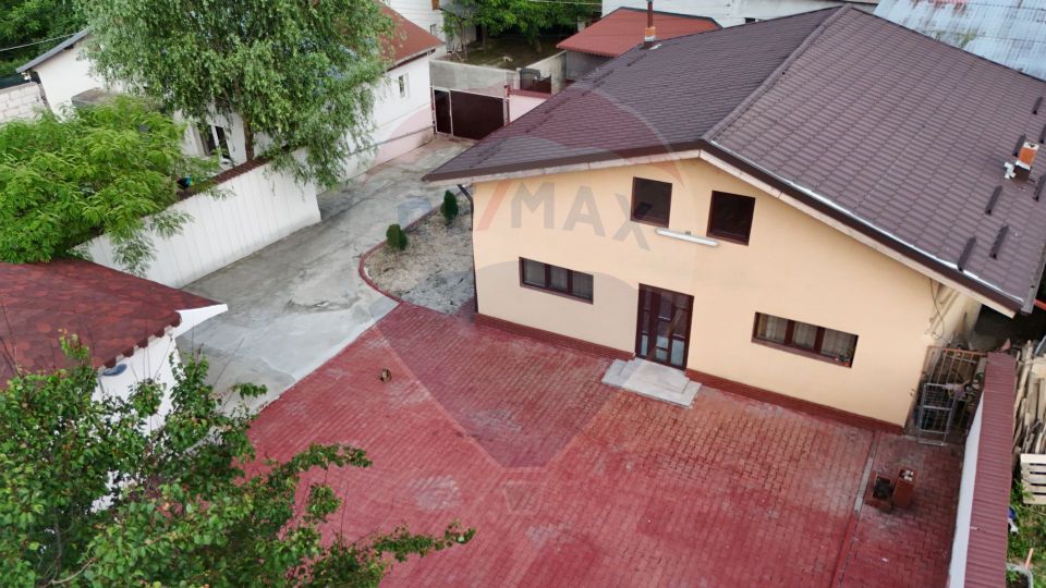 House for sale Glina near Profi / land 587sqm / utilities