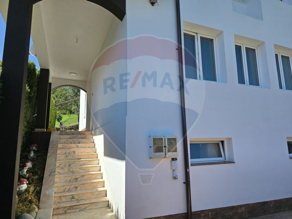 4 room House / Villa for sale
