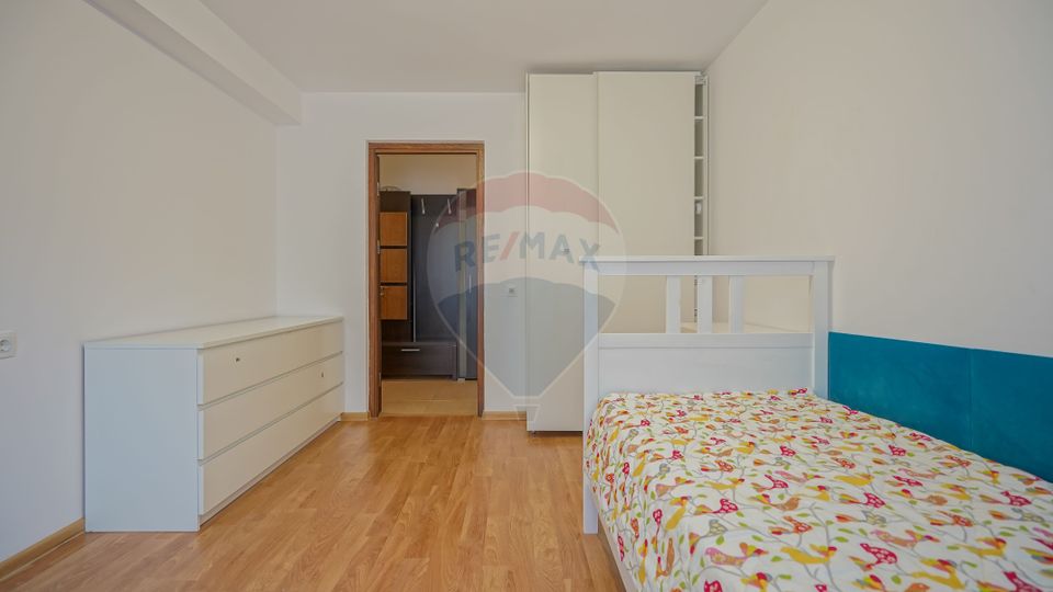 3 room Apartment for rent, Tractorul area