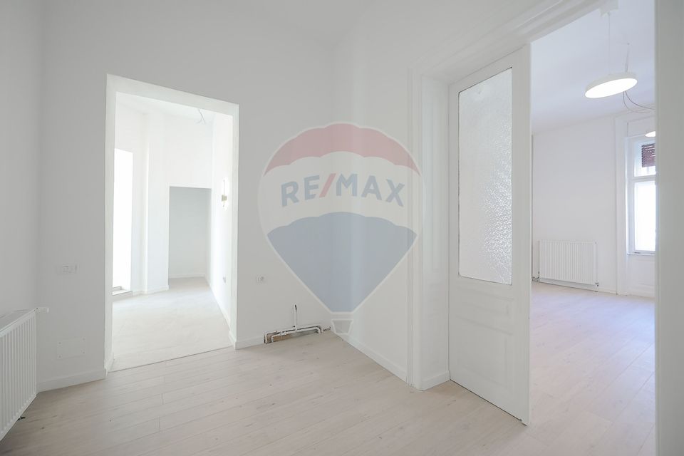 Apartament cu 2 camere de vânzare în zona Ultracentralǎ