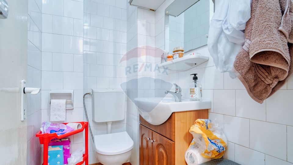 3-room apartment on Rozelor Street, Florilor Quarter!