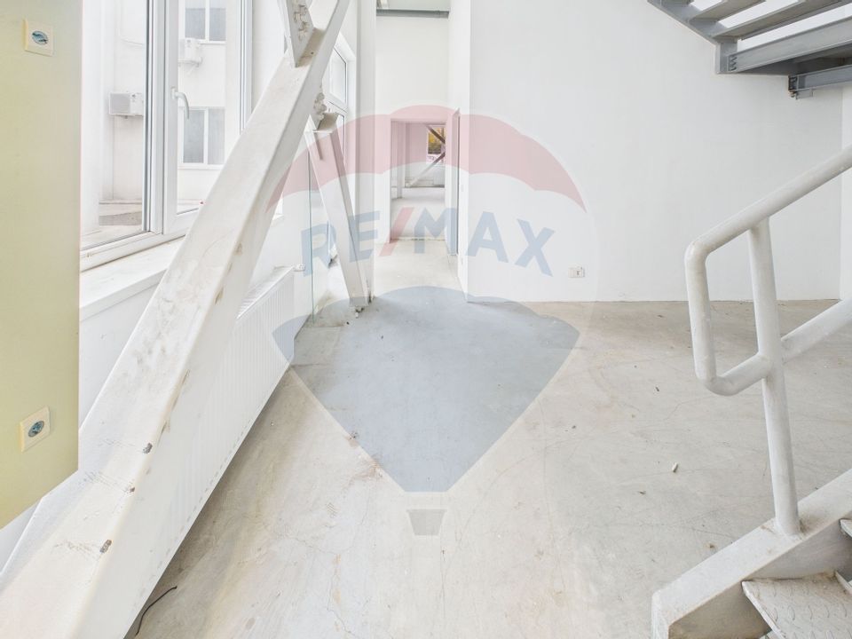 Spațiu industrial de 1,248mp de vânzare în zona Berceni