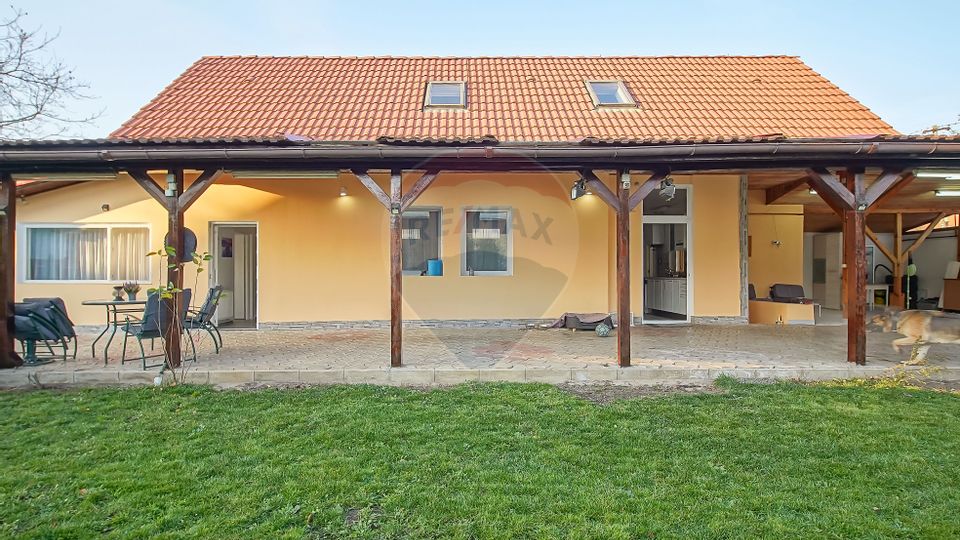 Casă de închiriat – Str. Dragoș Vodă (GRIVITEI)