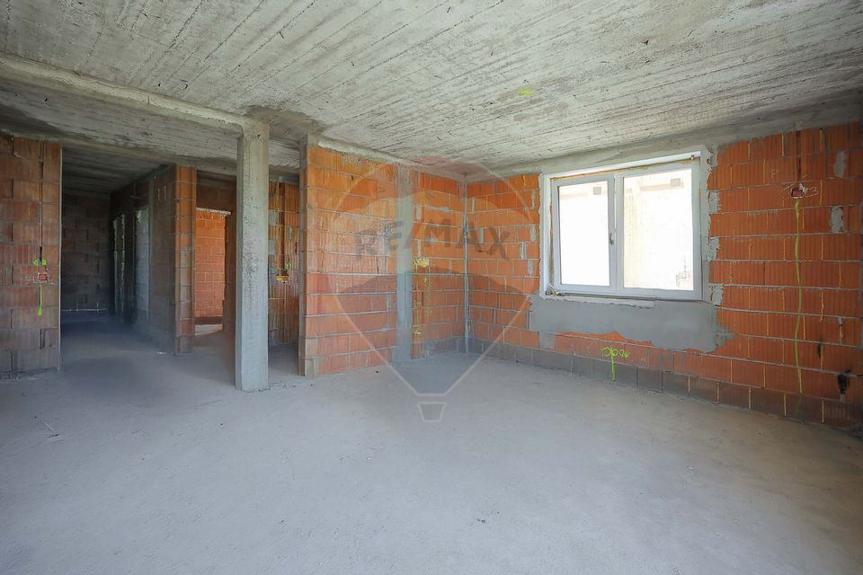 De vânzare casă cu un proiect deosebit, la roșu , Str. Gheorghe Doja