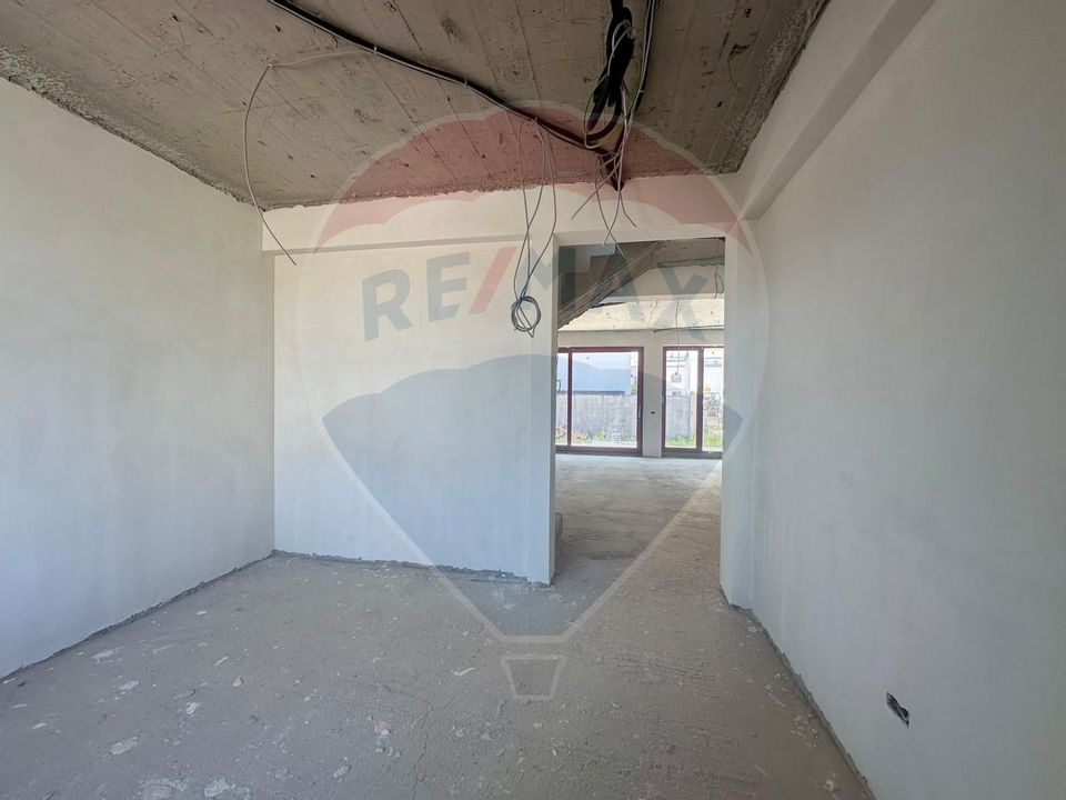 Casă / Vilă  SMART in  Voluntari/ Matei Millo/Pompa de Caldura